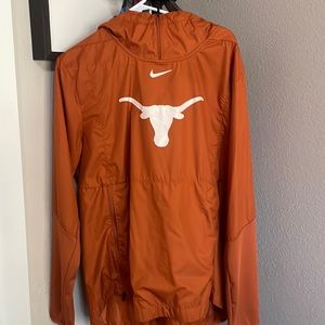 Almost new Nike Texas Longhorns lightweight pullover.